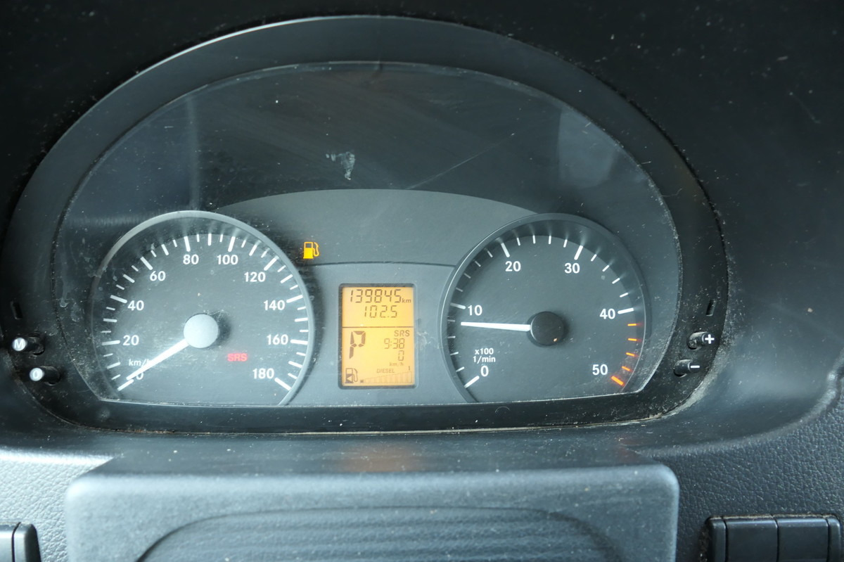 Furgons ar slēgtā virsbūve MERCEDES-BENZ SPRINTER 310 CDI MAXI EURO-5 KOFFER REGALE KAMER: foto 12 Furgons ar slēgtā virsbūve MERCEDES-BENZ SPRINTER 310 CDI MAXI EURO-5 KOFFER REGALE KAMER: foto 12