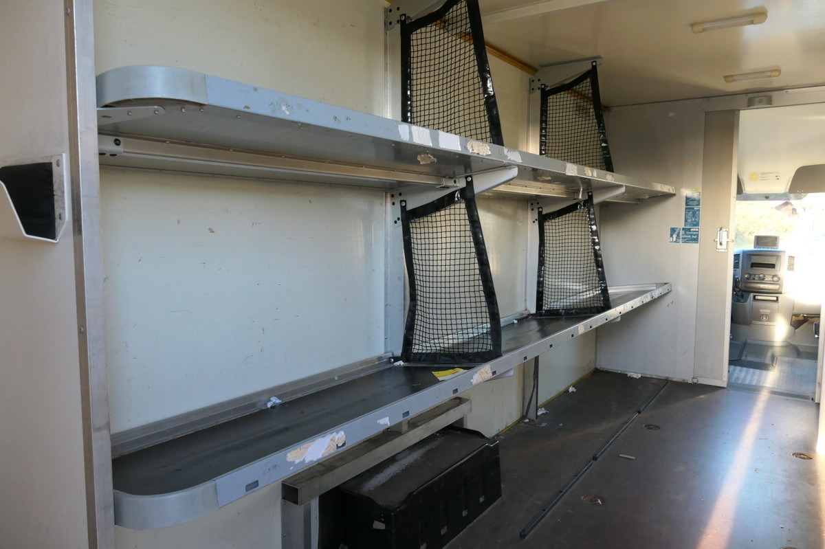 MERCEDES-BENZ SPRINTER 310 CDI MAXI EURO-5 KOFFER REGALE KAMER - Furgons ar slēgtā virsbūve: foto 5 MERCEDES-BENZ SPRINTER 310 CDI MAXI EURO-5 KOFFER REGALE KAMER - Furgons ar slēgtā virsbūve: foto 5