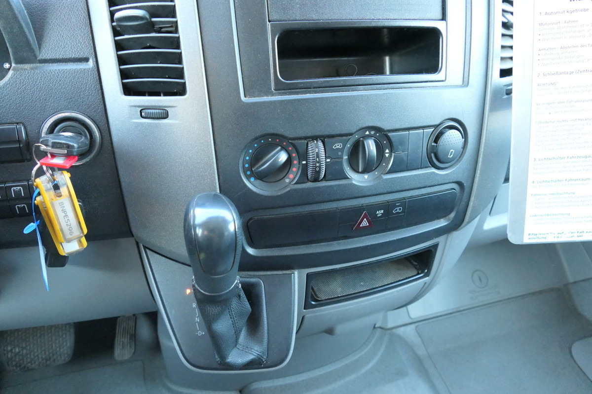 Furgons ar slēgtā virsbūve MERCEDES-BENZ SPRINTER 310 CDI MAXI EURO-5 KOFFER REGALE KAMER: foto 15