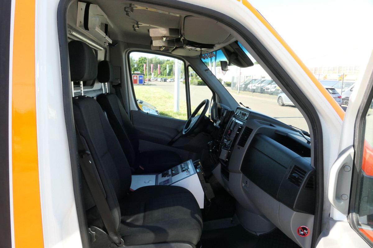 MERCEDES-BENZ Sprinter 519 CDI Klima Krankenwagen - Ātrās palīdzības mašīna: foto 5 MERCEDES-BENZ Sprinter 519 CDI Klima Krankenwagen - Ātrās palīdzības mašīna: foto 5