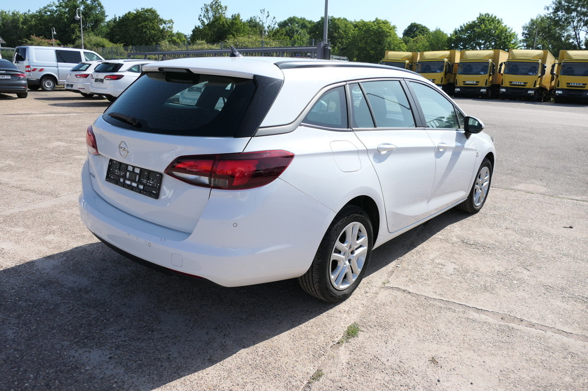 OPEL Astra K 1.6 CDTI Edition S/S KLIMA - Vieglā automašīna: foto 4 OPEL Astra K 1.6 CDTI Edition S/S KLIMA - Vieglā automašīna: foto 4