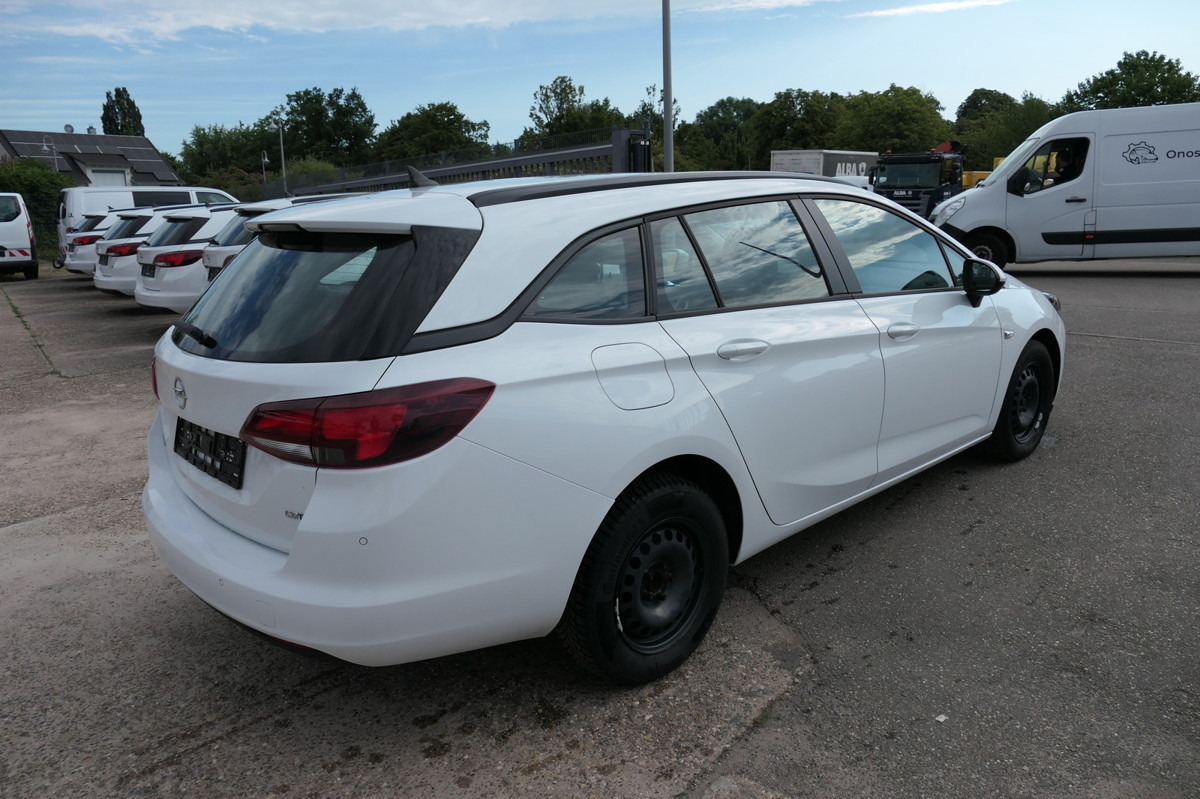 OPEL Astra K 1.6 CDTI Edition S/S KLIMA - Vieglā automašīna: foto 3 OPEL Astra K 1.6 CDTI Edition S/S KLIMA - Vieglā automašīna: foto 3