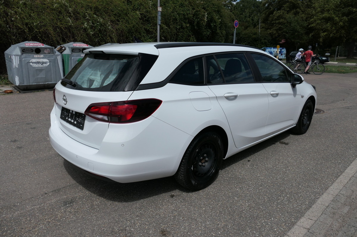 OPEL Astra K 1.6 CDTI Edition S/S KLIMA - Vieglā automašīna: foto 3 OPEL Astra K 1.6 CDTI Edition S/S KLIMA - Vieglā automašīna: foto 3