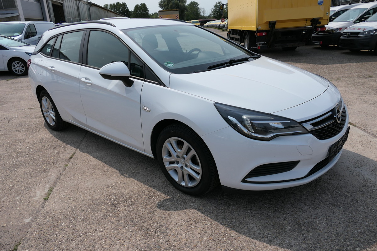 OPEL Astra K 1.6 CDTI Edition S/S KLIMA - Vieglā automašīna: foto 2 OPEL Astra K 1.6 CDTI Edition S/S KLIMA - Vieglā automašīna: foto 2