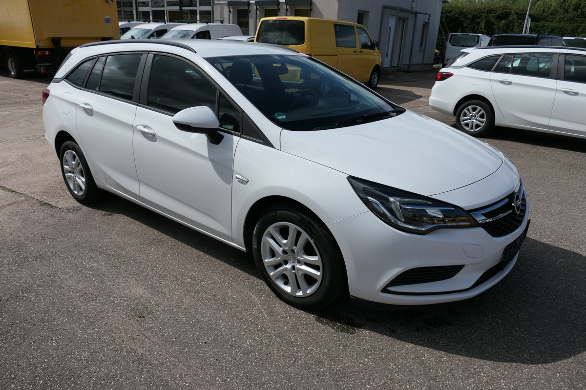OPEL Astra K 1.6 CDTI Edition S/S KLIMA - Vieglā automašīna: foto 2 OPEL Astra K 1.6 CDTI Edition S/S KLIMA - Vieglā automašīna: foto 2