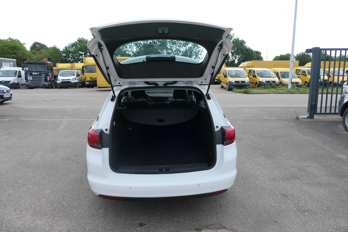 OPEL Astra K 1.6 CDTI Edition S/S KLIMA - Vieglā automašīna: foto 5 OPEL Astra K 1.6 CDTI Edition S/S KLIMA - Vieglā automašīna: foto 5