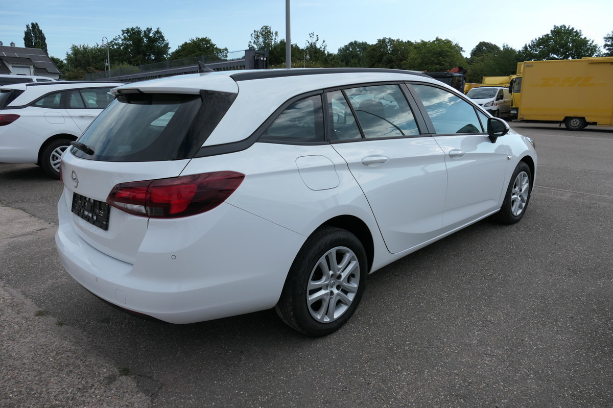 OPEL Astra K 1.6 CDTI Edition S/S KLIMA - Vieglā automašīna: foto 3 OPEL Astra K 1.6 CDTI Edition S/S KLIMA - Vieglā automašīna: foto 3