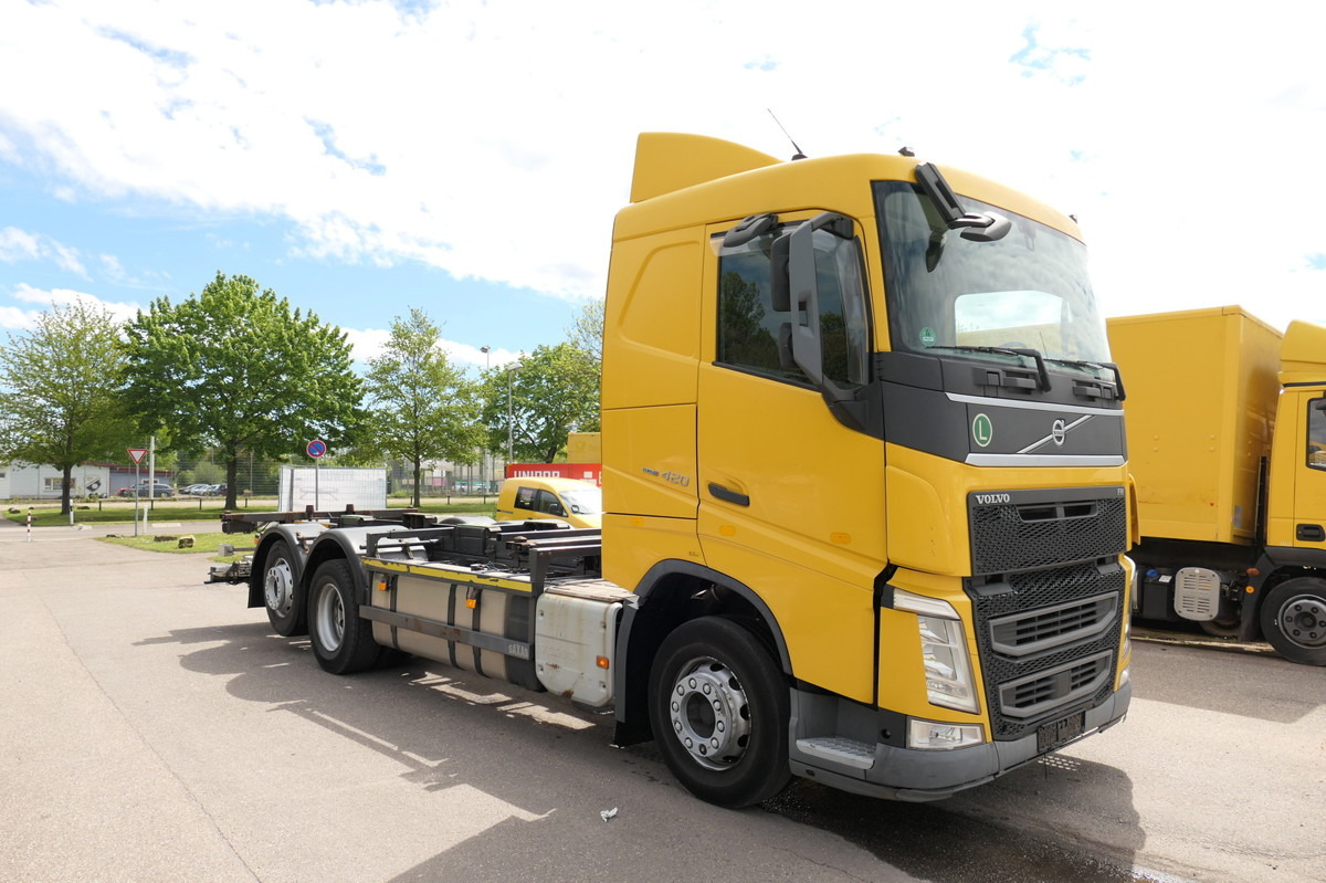 VOLVO FH 26.420 6x2 BDF LBW KLIMA AHK - Konteineru vedējs/ Kravas automašīna ar noņemamā virsbūve: foto 4 VOLVO FH 26.420 6x2 BDF LBW KLIMA AHK - Konteineru vedējs/ Kravas automašīna ar noņemamā virsbūve: foto 4