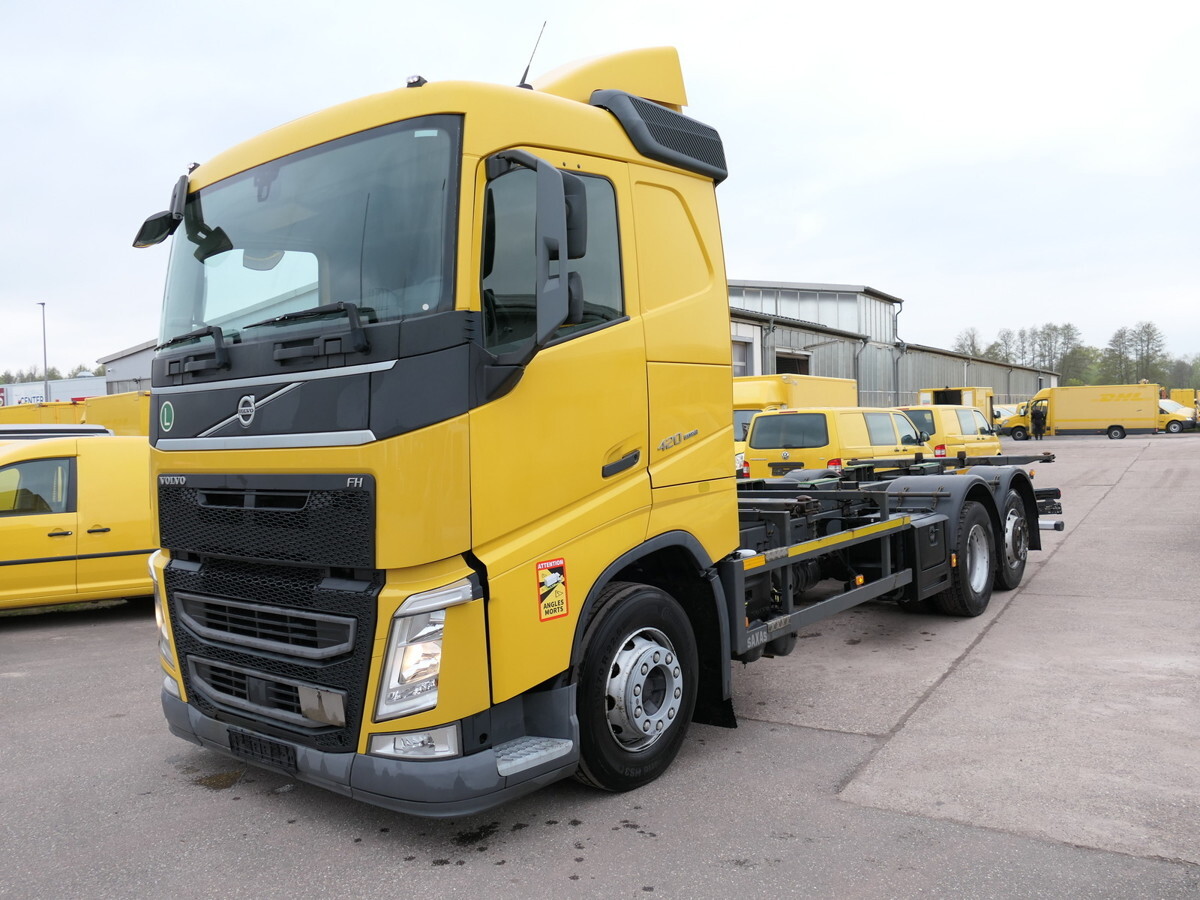 VOLVO FH 26.420 6x2 BDF - Kravas automašīna ar slēgto virsbūvi: foto 1 VOLVO FH 26.420 6x2 BDF - Kravas automašīna ar slēgto virsbūvi: foto 1