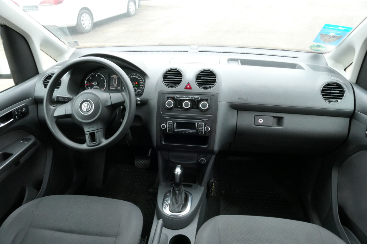 Interior photo 1: Mazs furgons VW Caddy 1,6 TDI Typ 2K Automatik Klima Sortimo Wer