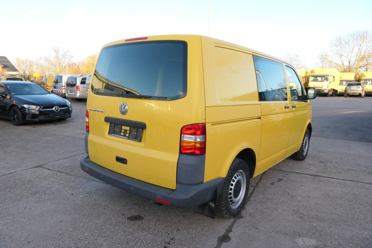 VW T5 Transporter 1.9 TDI PARKTRONIK 2xSCHIEBETÜR - Mazs furgons: foto 5 VW T5 Transporter 1.9 TDI PARKTRONIK 2xSCHIEBETÜR - Mazs furgons: foto 5