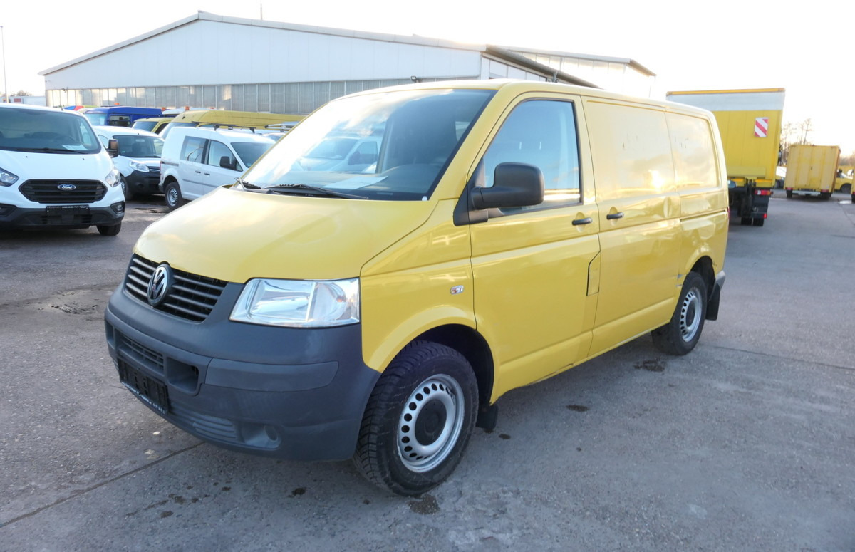 VW T5 Transporter 1.9 TDI PARKTRONIK 2xSCHIEBETÜR - Mazs furgons: foto 2 VW T5 Transporter 1.9 TDI PARKTRONIK 2xSCHIEBETÜR - Mazs furgons: foto 2