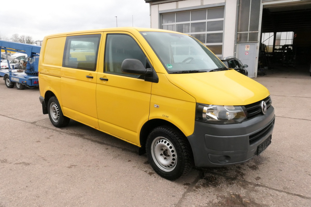 VW T5 Transporter 2.0 TDI 2-Sitzer PARKTRONIK EUR5 - Mazs furgons: foto 2 VW T5 Transporter 2.0 TDI 2-Sitzer PARKTRONIK EUR5 - Mazs furgons: foto 2