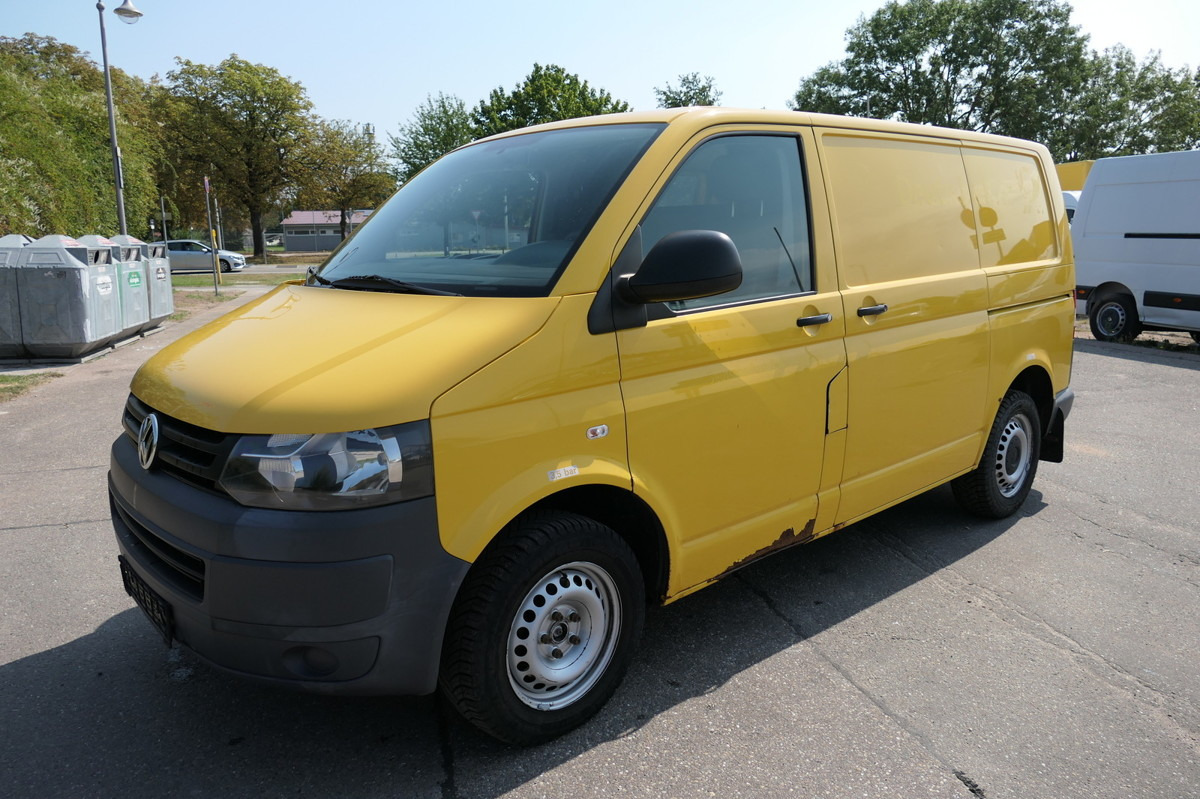 VW T5 Transporter 2.0 TDI 2xSCHIEBETÜR PARKTRONIK E - Mazs furgons: foto 1 VW T5 Transporter 2.0 TDI 2xSCHIEBETÜR PARKTRONIK E - Mazs furgons: foto 1