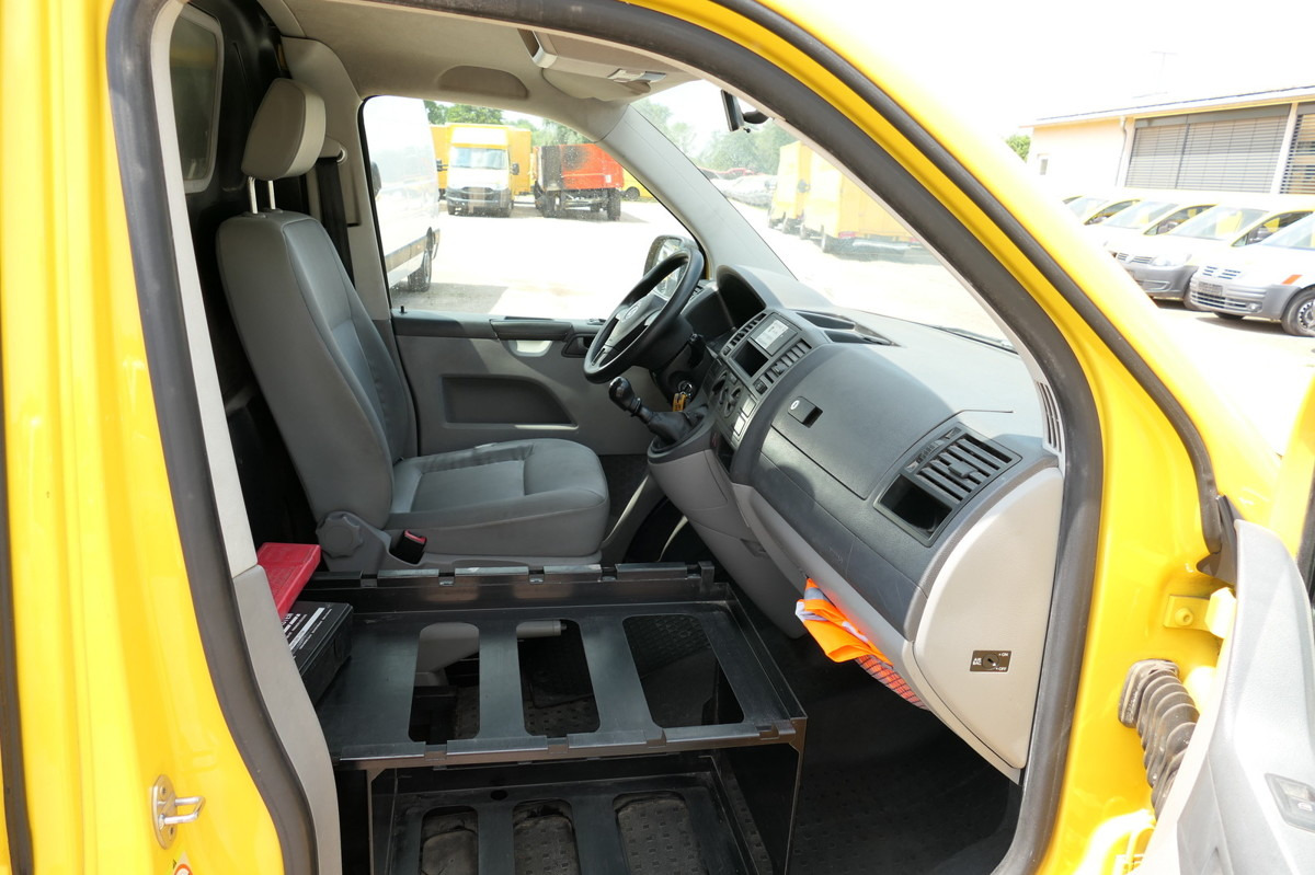 VW T5 Transporter 2.0 TDI COC - Mazs furgons: foto 4 VW T5 Transporter 2.0 TDI COC - Mazs furgons: foto 4