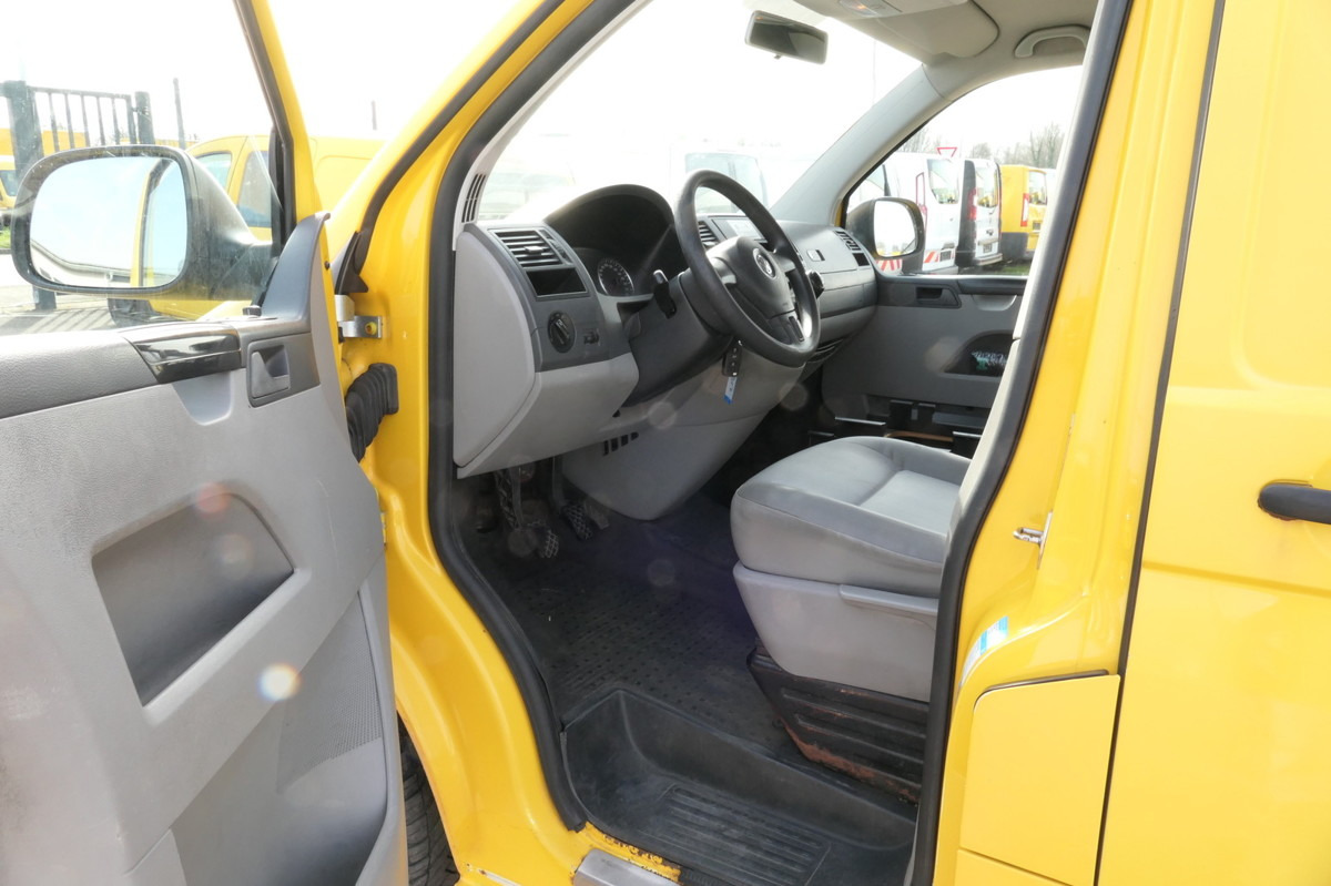 VW T5 Transporter 2.0 TDI EURO-5 2xSCHIEBETÜR PARKT - Mazs furgons: foto 5 VW T5 Transporter 2.0 TDI EURO-5 2xSCHIEBETÜR PARKT - Mazs furgons: foto 5