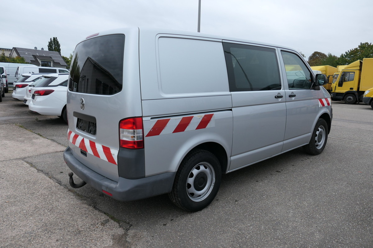 VW T5 Transporter 2.0 TDI KLIMA AHK Werkstatteinbau - Mazs furgons: foto 3 VW T5 Transporter 2.0 TDI KLIMA AHK Werkstatteinbau - Mazs furgons: foto 3