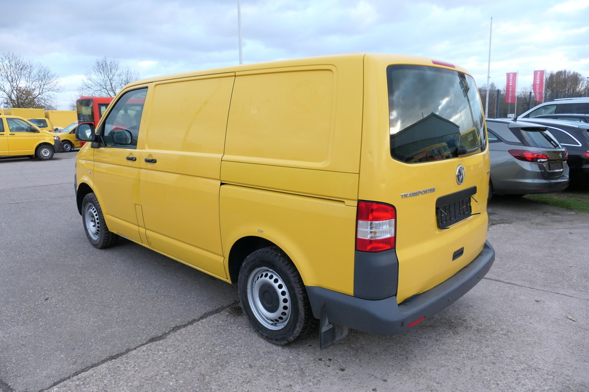 VW T5 Transporter 2.0 TDI PARKTRONIK EURO-5 2xSCHIE - Mazs furgons: foto 5 VW T5 Transporter 2.0 TDI PARKTRONIK EURO-5 2xSCHIE - Mazs furgons: foto 5