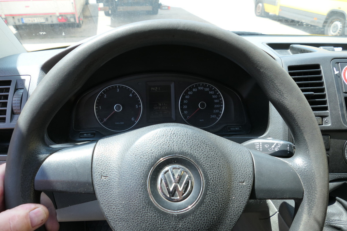 Mazs furgons VW T5 Transporter 2.0 TDI PARKTRONIK EURO-5 2xSCHIE: foto 12 Mazs furgons VW T5 Transporter 2.0 TDI PARKTRONIK EURO-5 2xSCHIE: foto 12