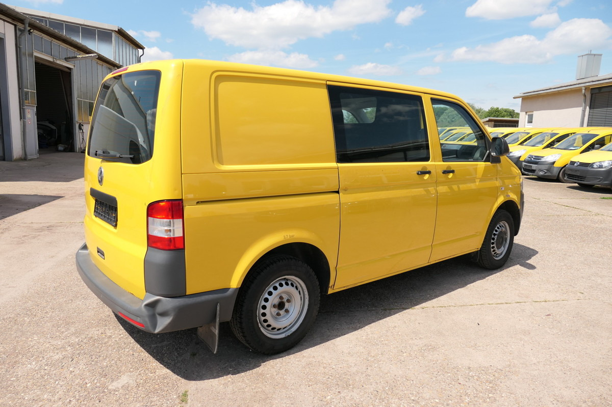 VW T5 Transporter 2.0 TDI PARKTRONIK EURO5 2xSCHIEB - Mazs furgons: foto 4 VW T5 Transporter 2.0 TDI PARKTRONIK EURO5 2xSCHIEB - Mazs furgons: foto 4