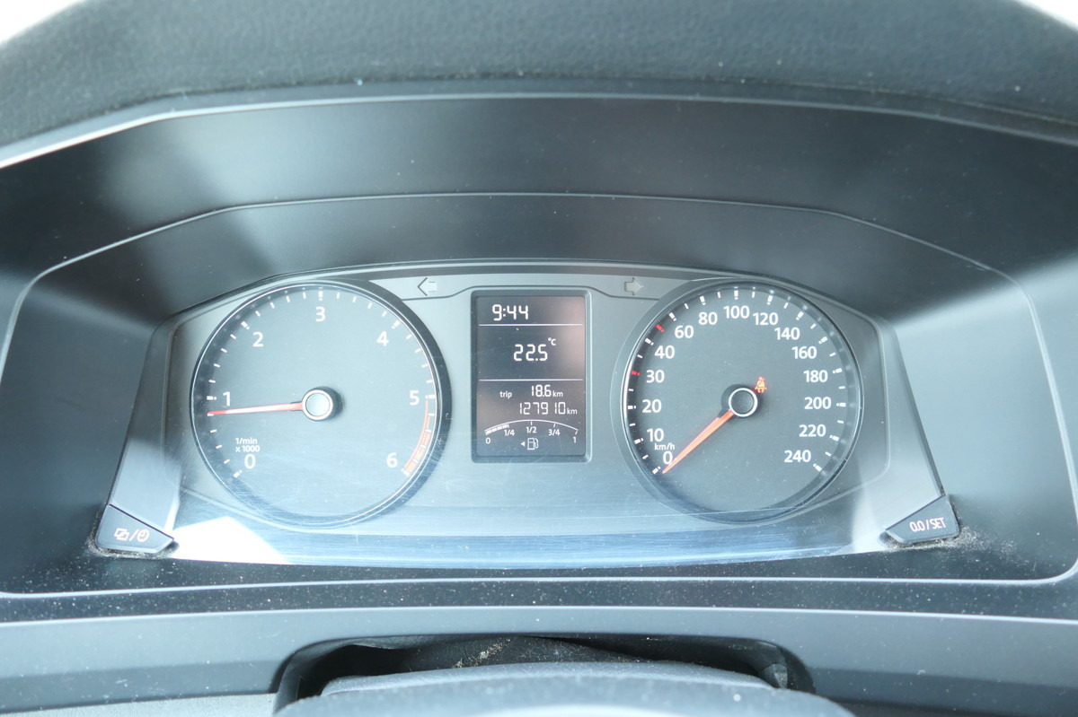 Mazs furgons VW T6 2.0 TDI 4Motion 3 Sitzer KLIMA AHK Werkstatte: foto 15