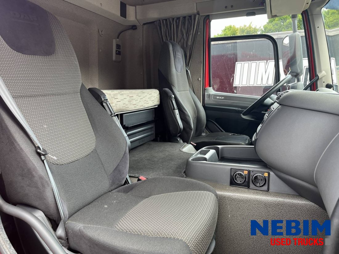 DAF CF 400 4X2 + Wecon Trailer - Kravas automašīna ar slēgto virsbūvi: foto 4 DAF CF 400 4X2 + Wecon Trailer - Kravas automašīna ar slēgto virsbūvi: foto 4