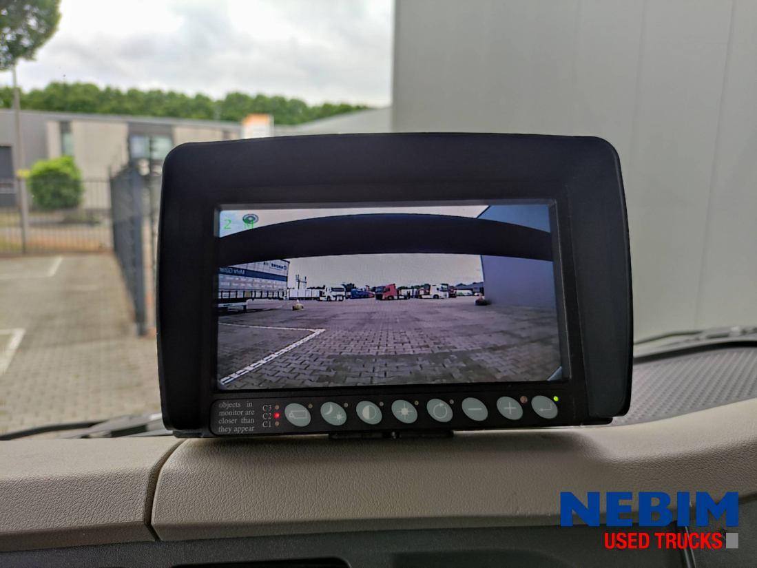 DAF LF 230 4x2 19.000Kg - 2200Kg Taillift  līzingu DAF LF 230 4x2 19.000Kg - 2200Kg Taillift: foto 8