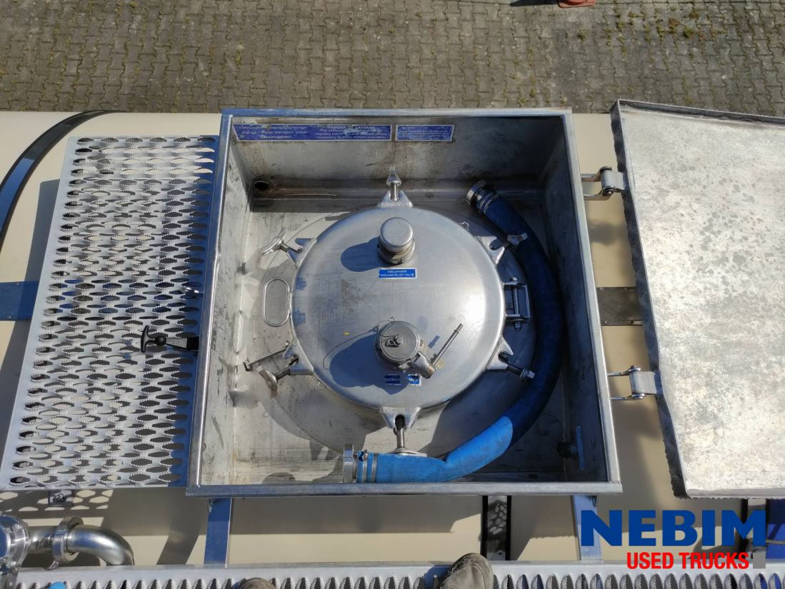 Feldbinder TSA 33.3 electric pump - 3 comp. 8.000 / 22.500 / 3.000 Ltr. - Puspiekabe cisterna: foto 4 Feldbinder TSA 33.3 electric pump - 3 comp. 8.000 / 22.500 / 3.000 Ltr. - Puspiekabe cisterna: foto 4