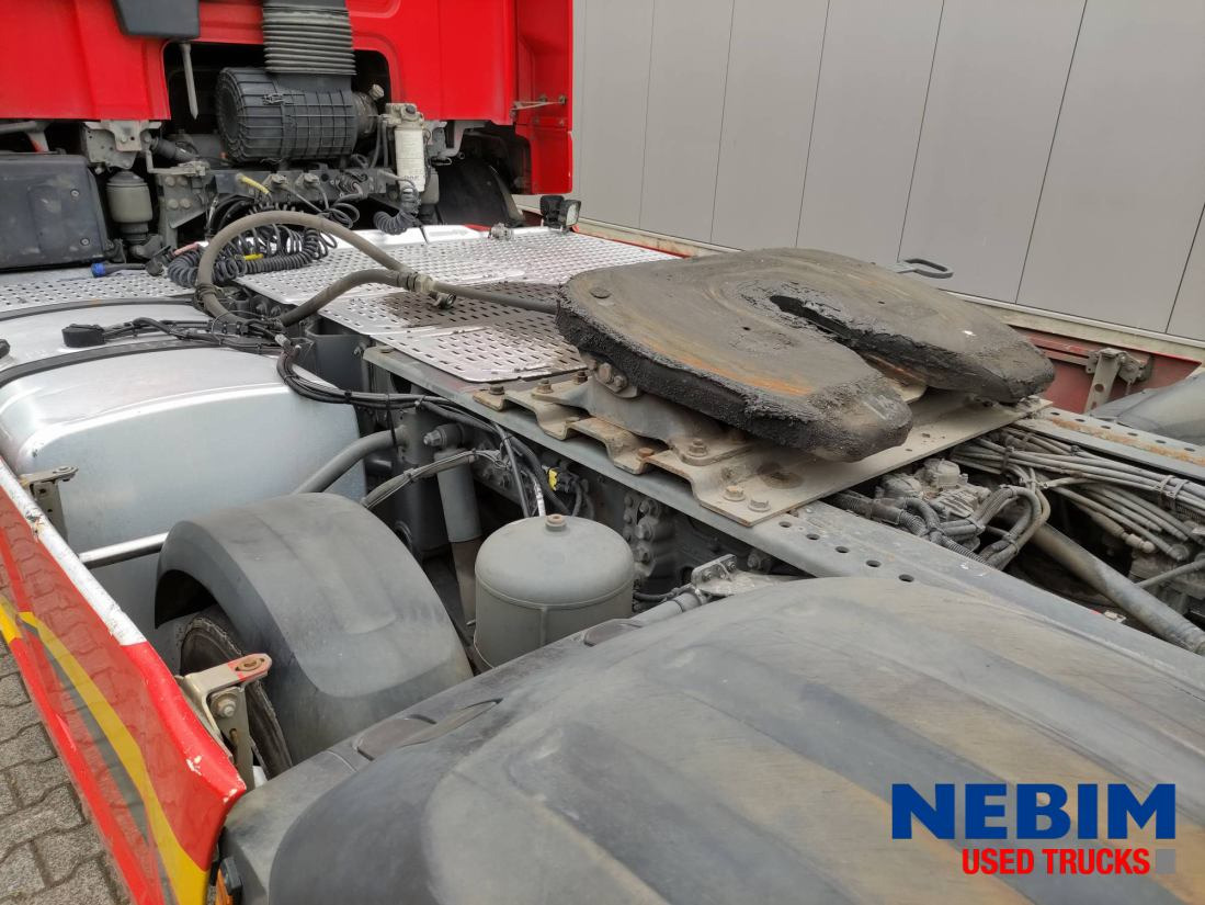 Vilcējs DAF CF 440 6x2 midlift - Space cab: foto 14