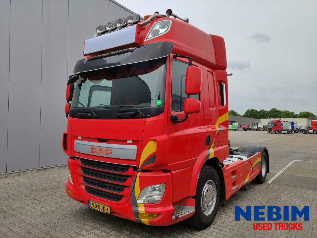 DAF CF 440 6x2 midlift - Space cab - Vilcējs: foto 1 DAF CF 440 6x2 midlift - Space cab - Vilcējs: foto 1
