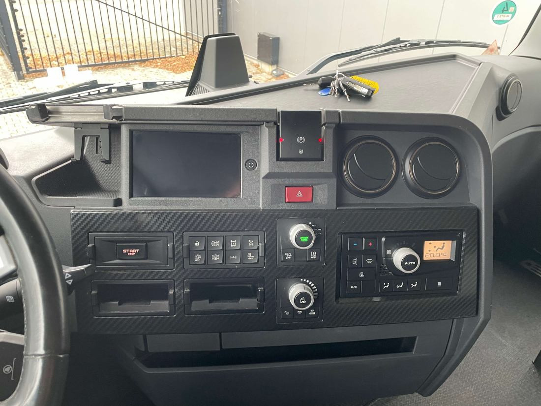 Renault T HIGH 520 4x2 new tacho - Parking Airco - Vilcējs: foto 4 Renault T HIGH 520 4x2 new tacho - Parking Airco - Vilcējs: foto 4