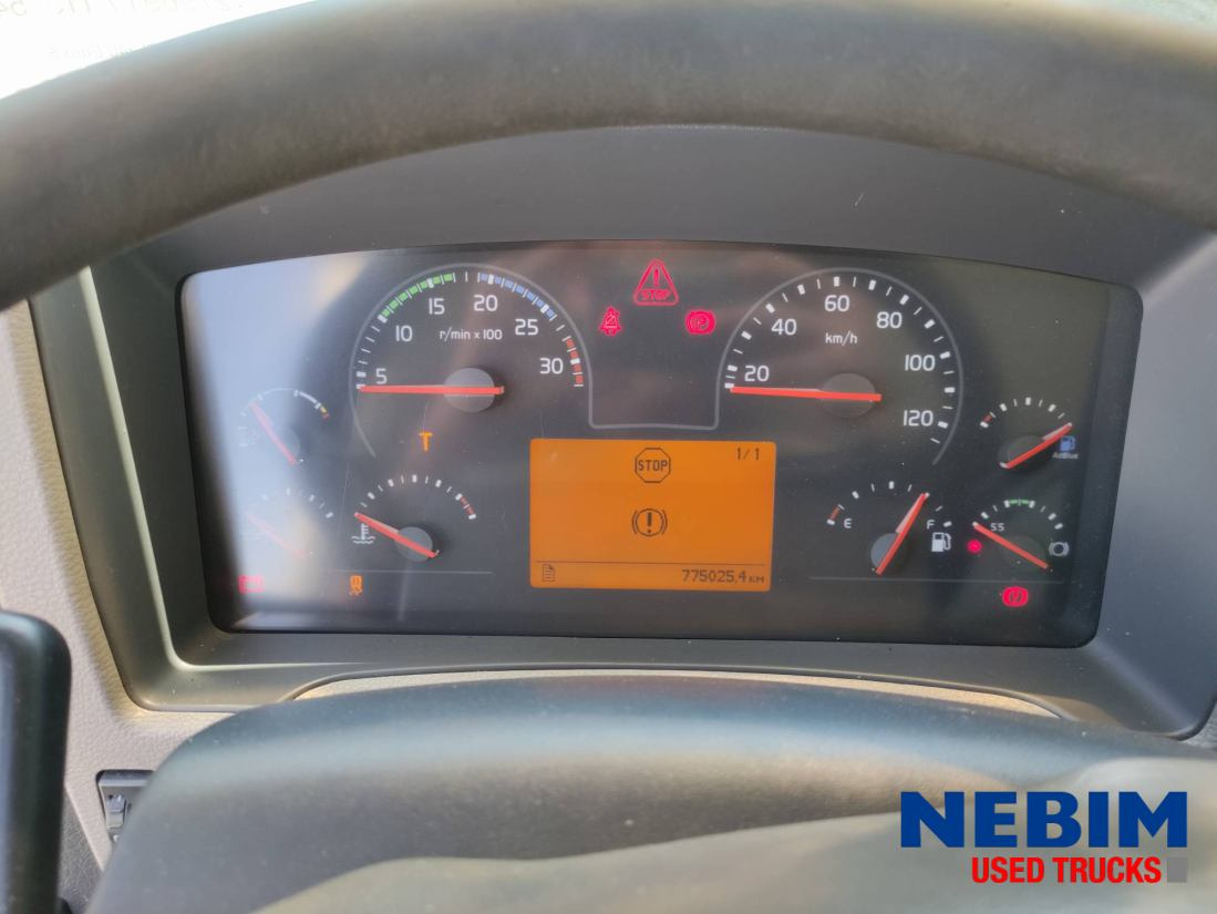 Volvo FL 280 4x2 Engine problem - Kravas automašīna refrižerators: foto 5 Volvo FL 280 4x2 Engine problem - Kravas automašīna refrižerators: foto 5