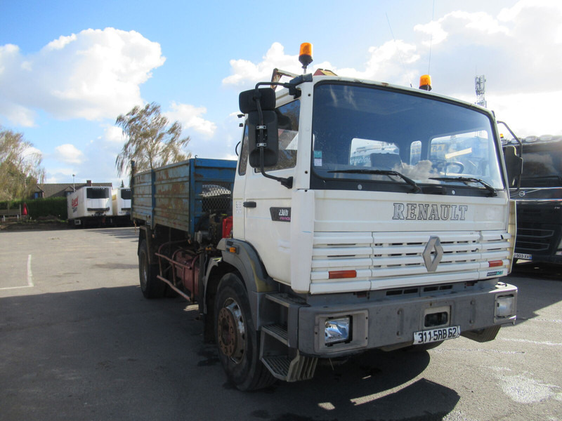 Renault G300 - Bortu kravas automašīna/ Platforma, Kravas auto ar manipulatoru: foto 2 Renault G300 - Bortu kravas automašīna/ Platforma, Kravas auto ar manipulatoru: foto 2
