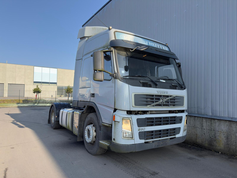 Volvo fm 330 - Vilcējs: foto 1 Volvo fm 330 - Vilcējs: foto 1