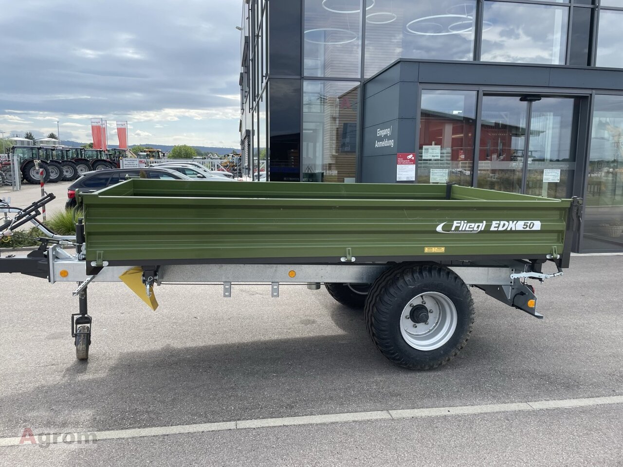 Fliegl EDK 50 FOX - Lauksaimniecības piekabe-pašizgāzējs: foto 3 Fliegl EDK 50 FOX - Lauksaimniecības piekabe-pašizgāzējs: foto 3