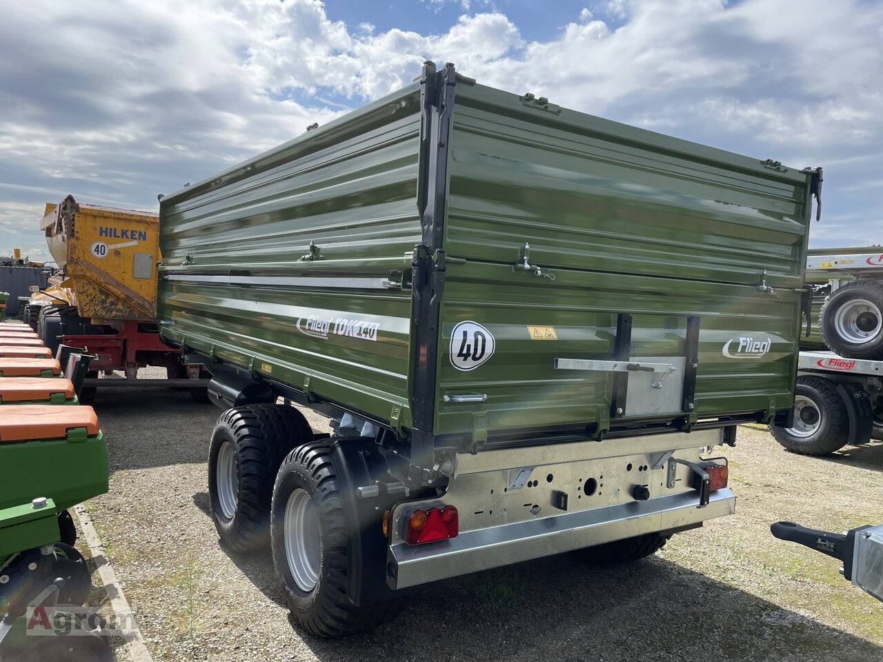 Fliegl TDK 140 FOX - Lauksaimniecības piekabe-pašizgāzējs: foto 3 Fliegl TDK 140 FOX - Lauksaimniecības piekabe-pašizgāzējs: foto 3