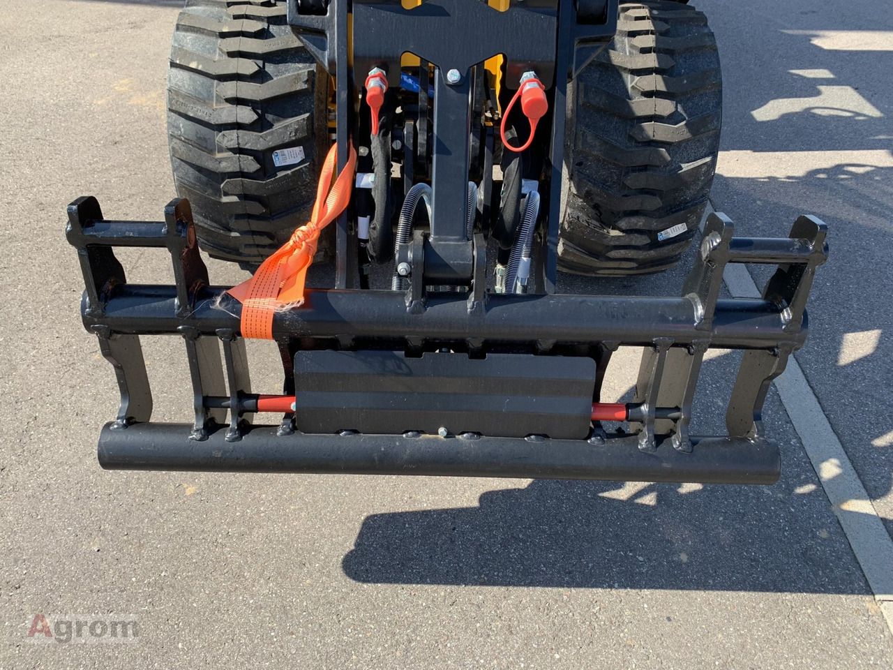 Jaunā Mini iekrāvējs JCB 403 Plus: foto 10