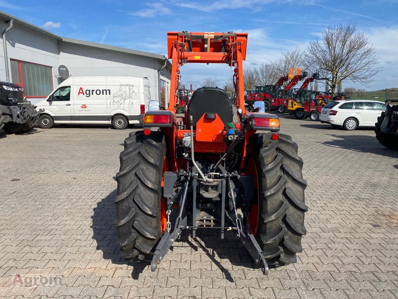 Kubota L 1501 - Traktors: foto 2 Kubota L 1501 - Traktors: foto 2