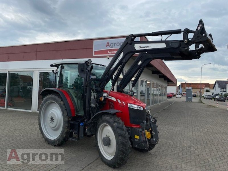 Massey Ferguson 5711 - Traktors: foto 2 Massey Ferguson 5711 - Traktors: foto 2