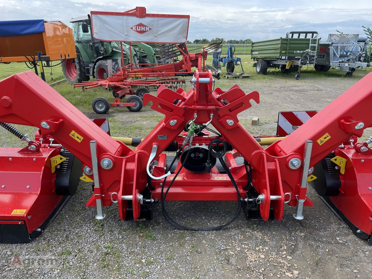 Tehnos MU2Z 840R - Pļaujmašīna-smalcinātājs/ Mulčētājs: foto 5 Tehnos MU2Z 840R - Pļaujmašīna-smalcinātājs/ Mulčētājs: foto 5