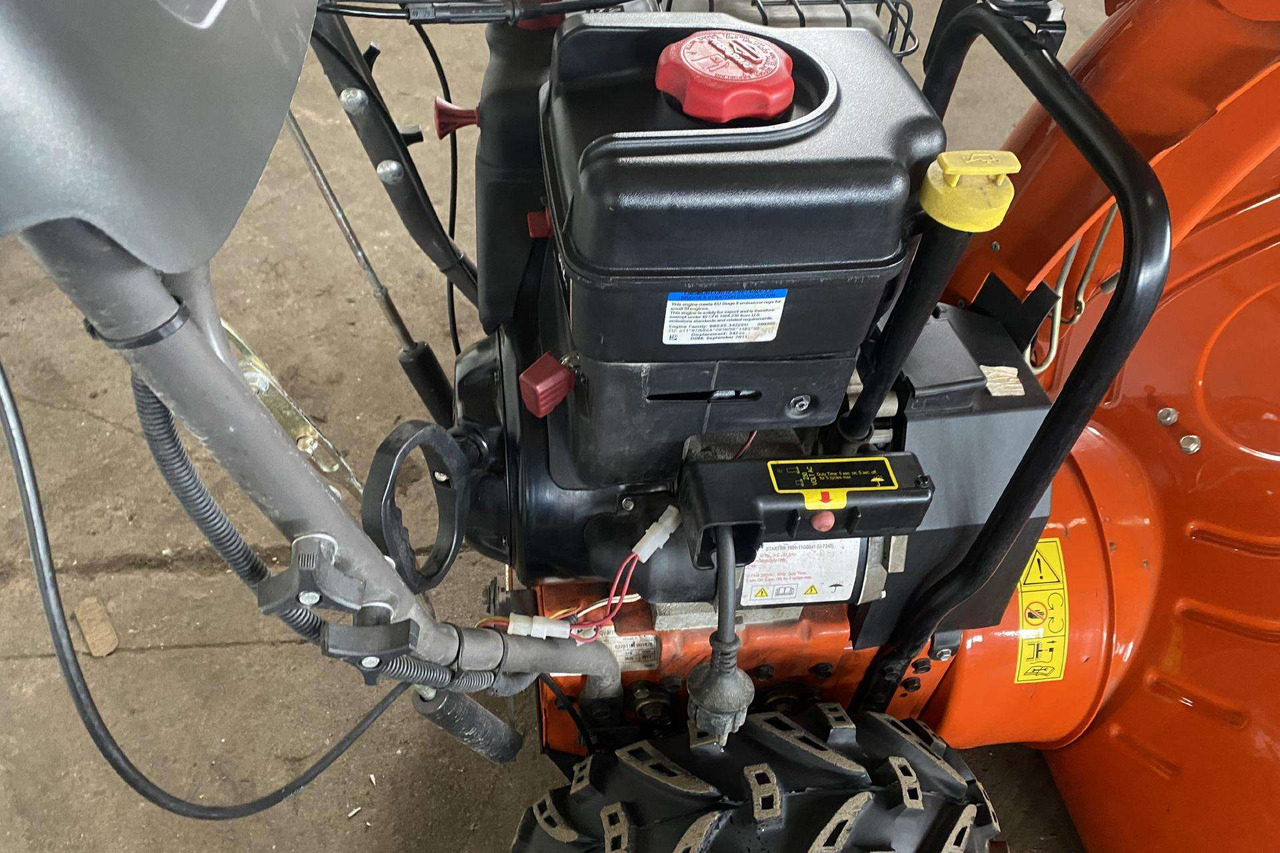 -Kita- Husqvarna ST276EP - Sniega pūtējs: foto 5 -Kita- Husqvarna ST276EP - Sniega pūtējs: foto 5