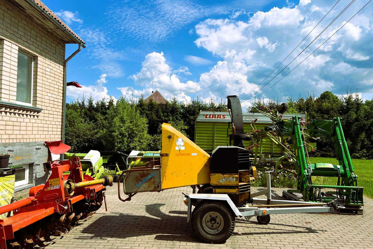 -Kita- Schliesing 440 ZX - Šķeldotājs: foto 1 -Kita- Schliesing 440 ZX - Šķeldotājs: foto 1