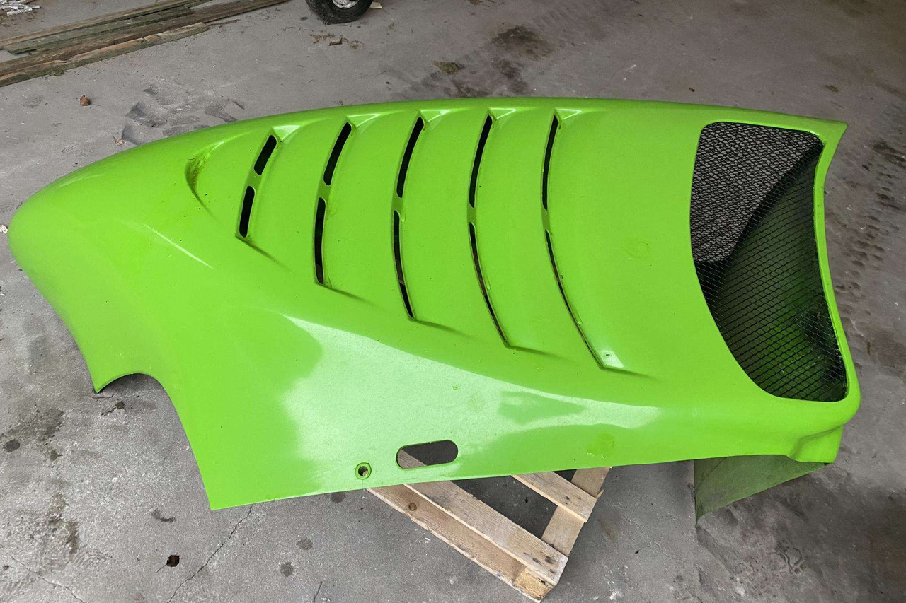 Merlo Merlo - Motora pārsegs - Lauksaimniecības tehnika: foto 1 Merlo Merlo - Motora pārsegs - Lauksaimniecības tehnika: foto 1