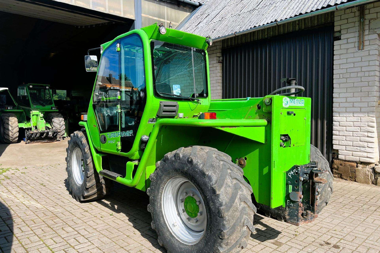 Merlo P40.7 CS - Teleskopiskais iekrāvējs: foto 3 Merlo P40.7 CS - Teleskopiskais iekrāvējs: foto 3