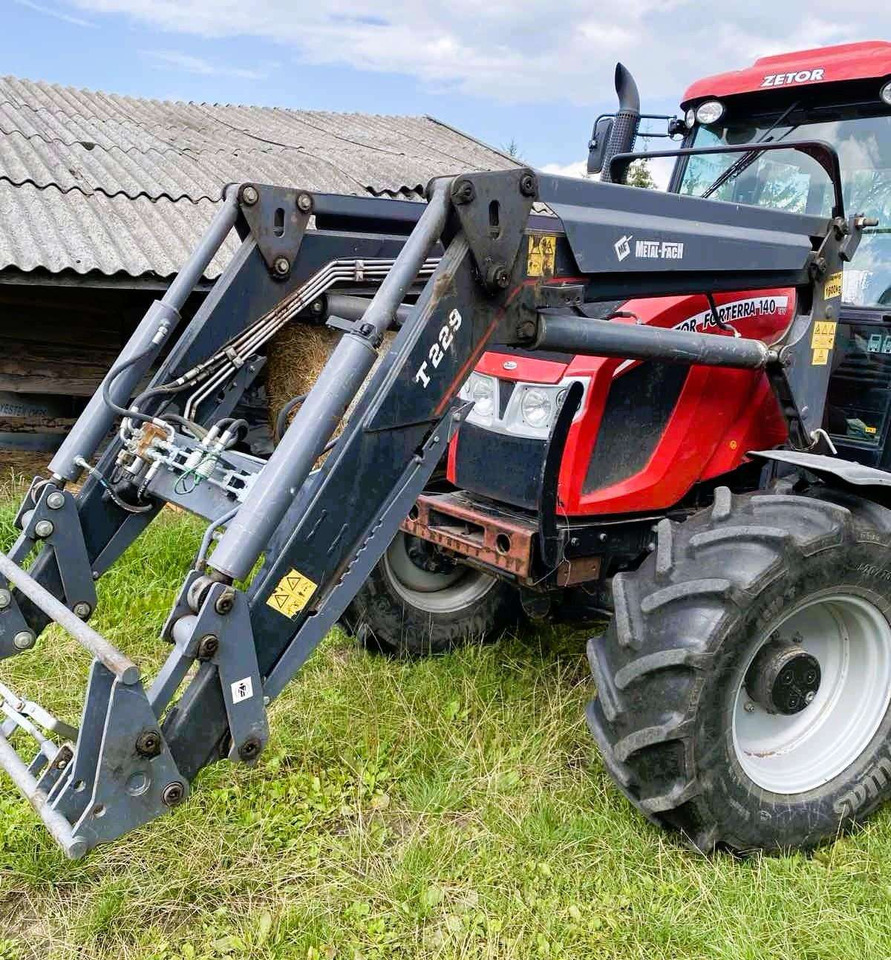 Zetor Forterra 140 - Traktors: foto 1 Zetor Forterra 140 - Traktors: foto 1