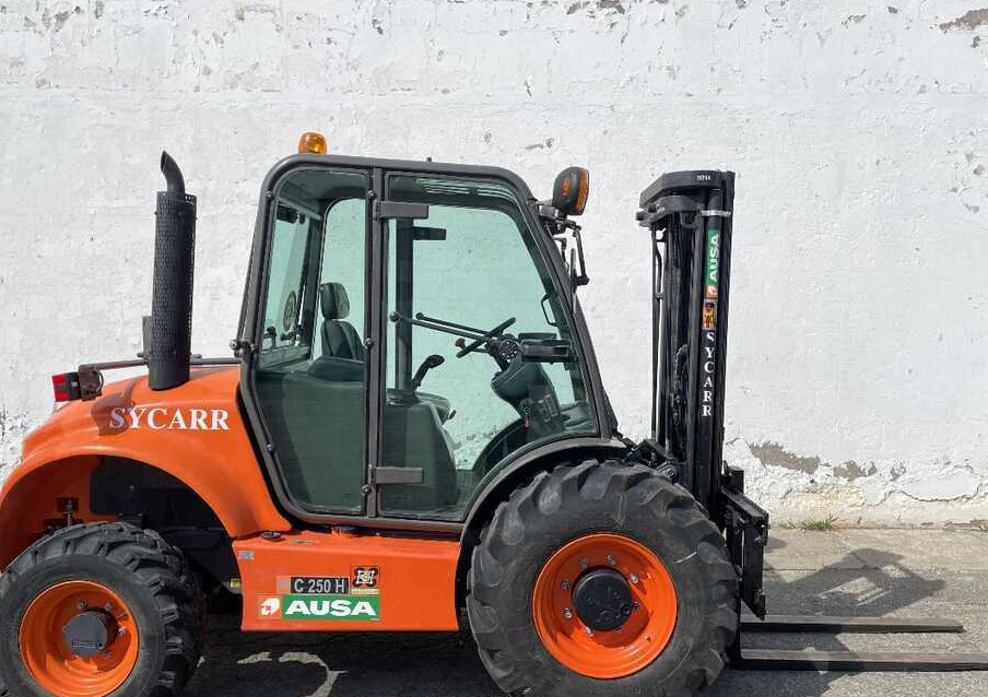 Ausa C 250 H X4 - Bezceļu autokrāvējs: foto 2 Ausa C 250 H X4 - Bezceļu autokrāvējs: foto 2