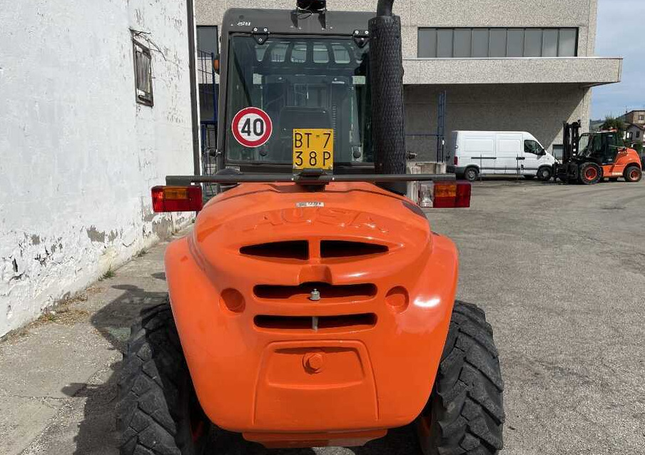 Ausa C 250 H X4 - Bezceļu autokrāvējs: foto 3 Ausa C 250 H X4 - Bezceļu autokrāvējs: foto 3