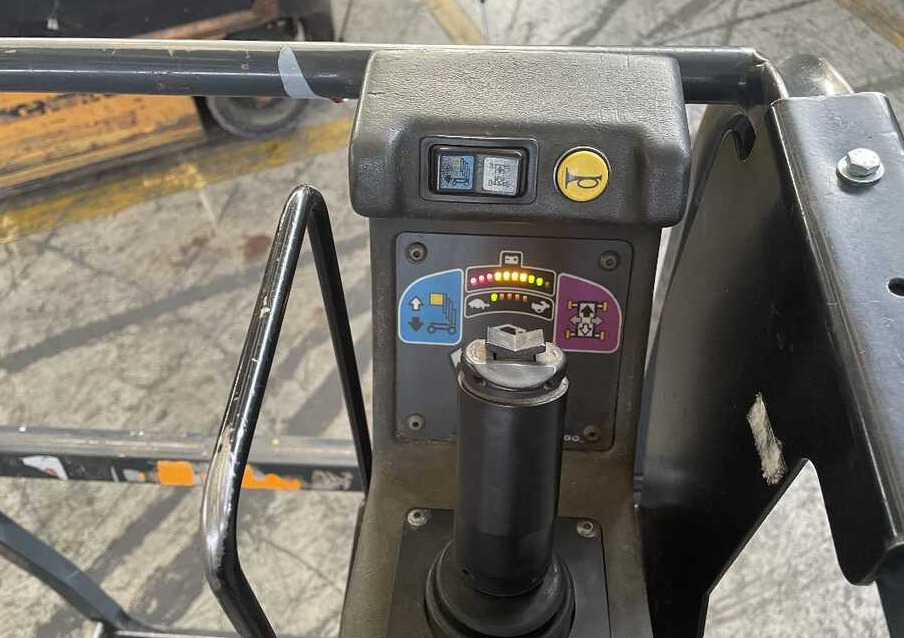 JLG 15 MVL - Šķērveida pacēlājs: foto 3 JLG 15 MVL - Šķērveida pacēlājs: foto 3