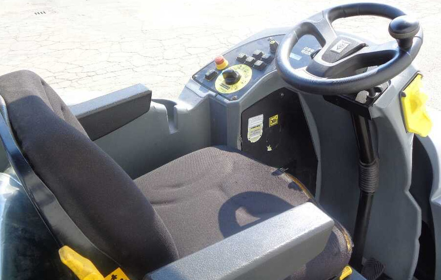 Kärcher B 250 R I + R 120 - Grīdas mazgāšanas iekārta: foto 4 Kärcher B 250 R I + R 120 - Grīdas mazgāšanas iekārta: foto 4