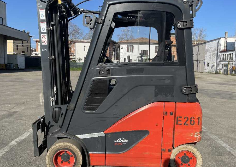 Linde E 20 PH - Elektroiekrāvējs: foto 4 Linde E 20 PH - Elektroiekrāvējs: foto 4